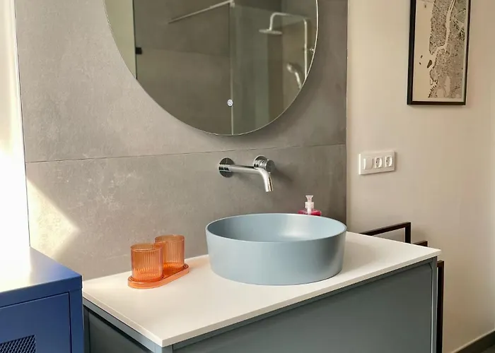 Carrerahouses Deluxe C/garaje Apartment